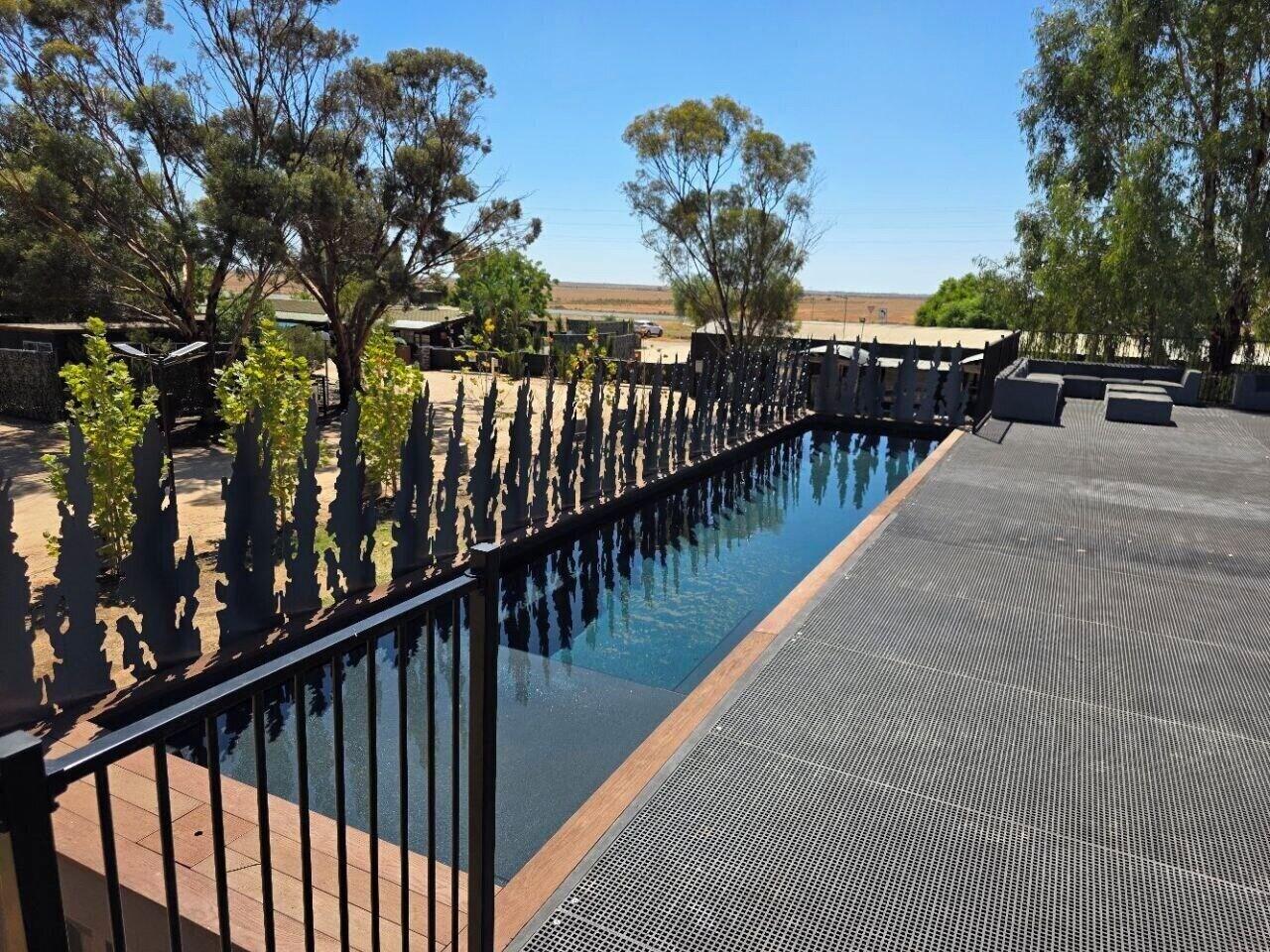 Vista Piscina Kangaroo Lake Backpacker C & C Park
