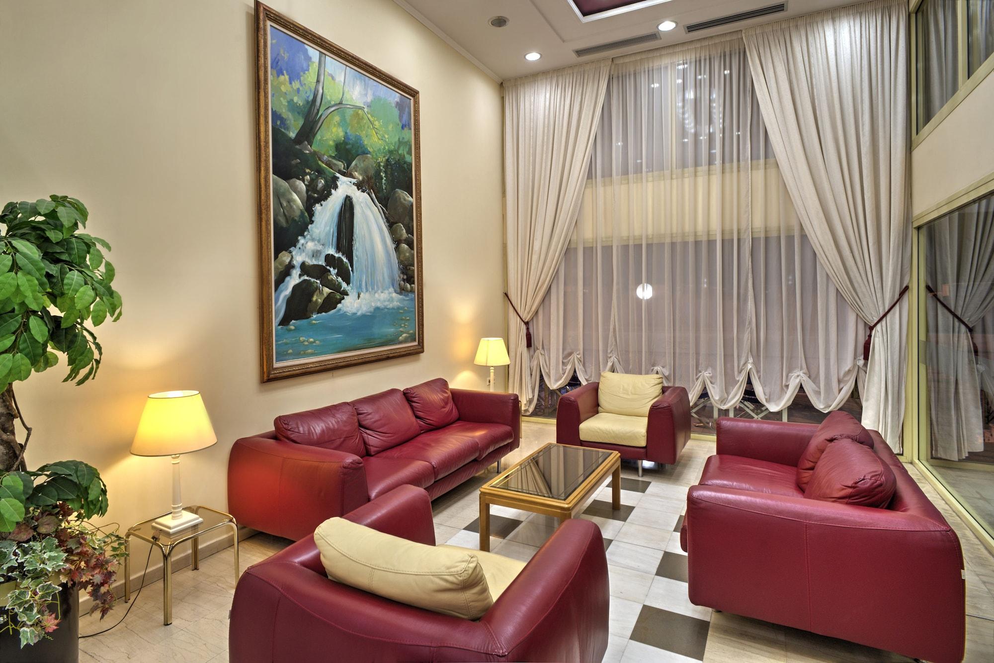 Varios Angelika Pallas Hotel