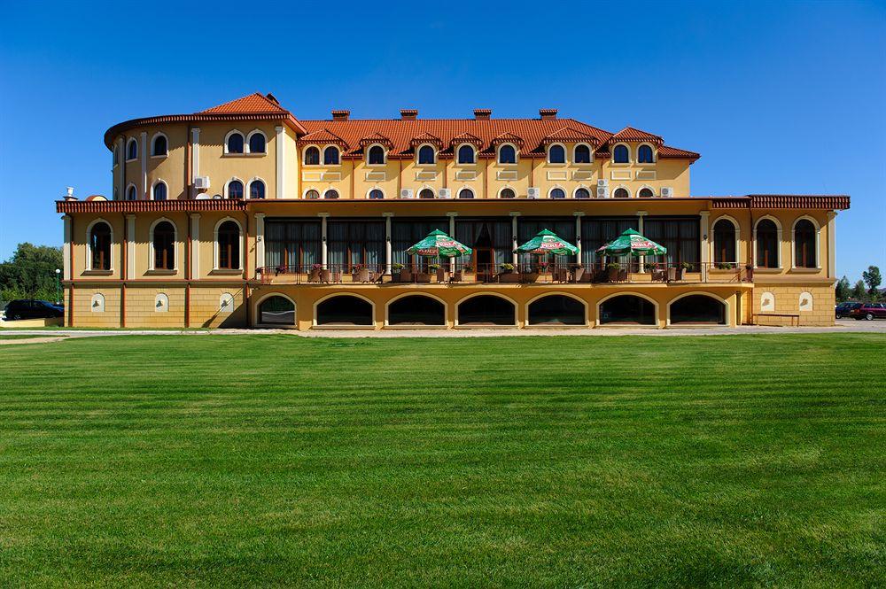 Vista Exterior Hotel Królewski