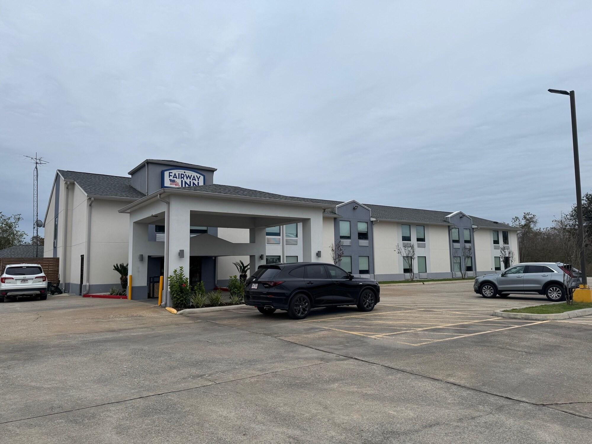 Vista Exterior Fairway Inn