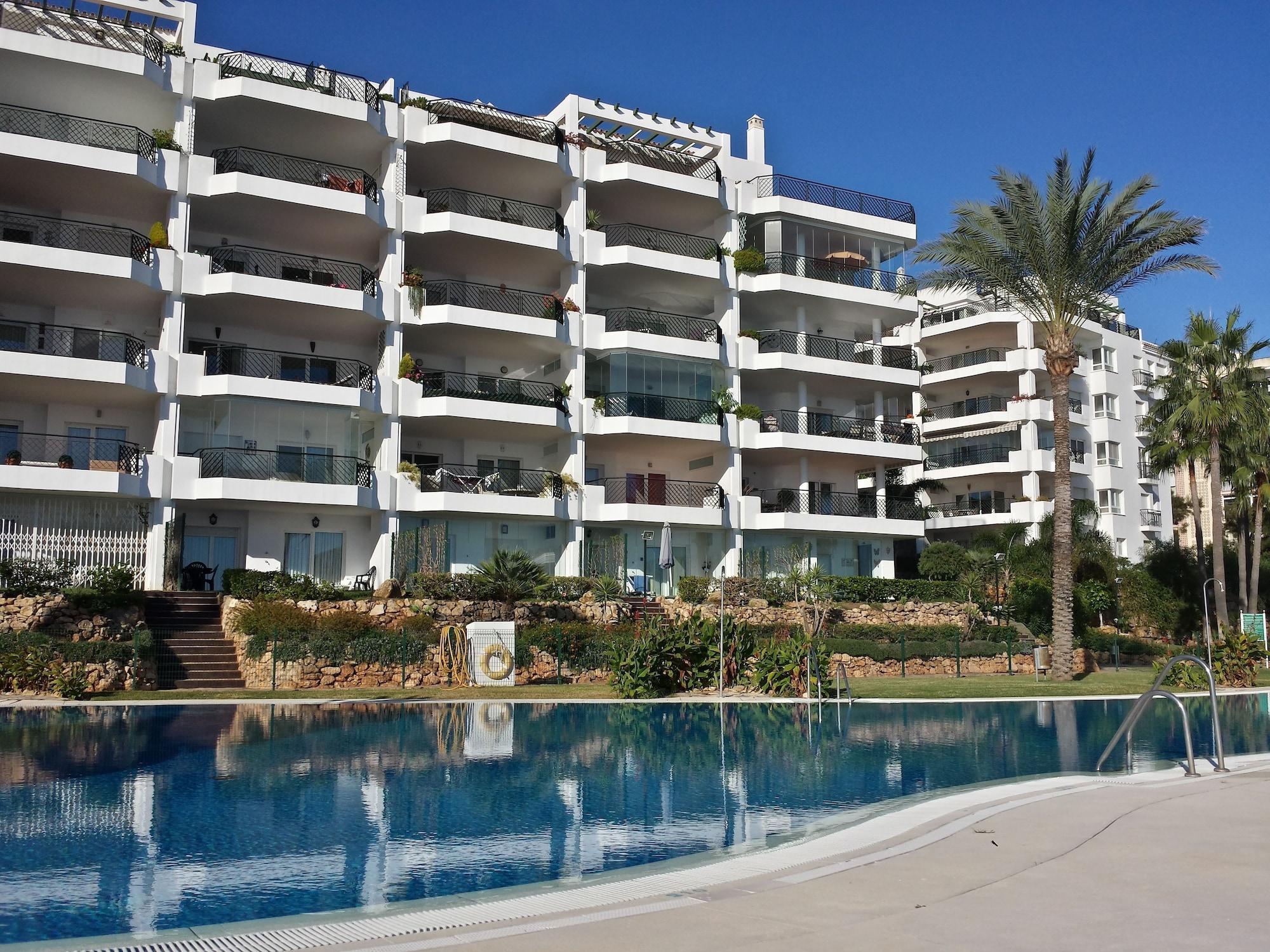 Vista Exterior Mi Capricho Luxury Apartament by the Sea