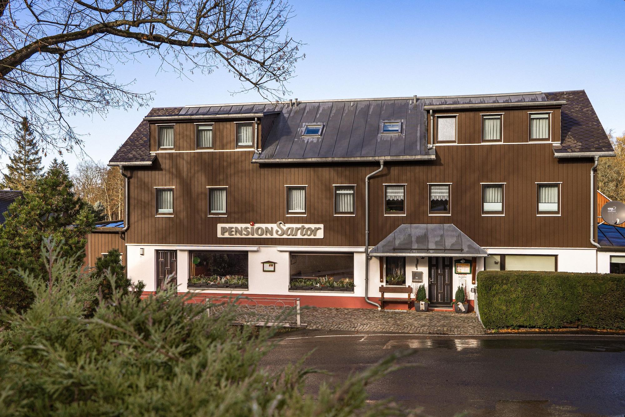 Vista Exterior Pension Sartor