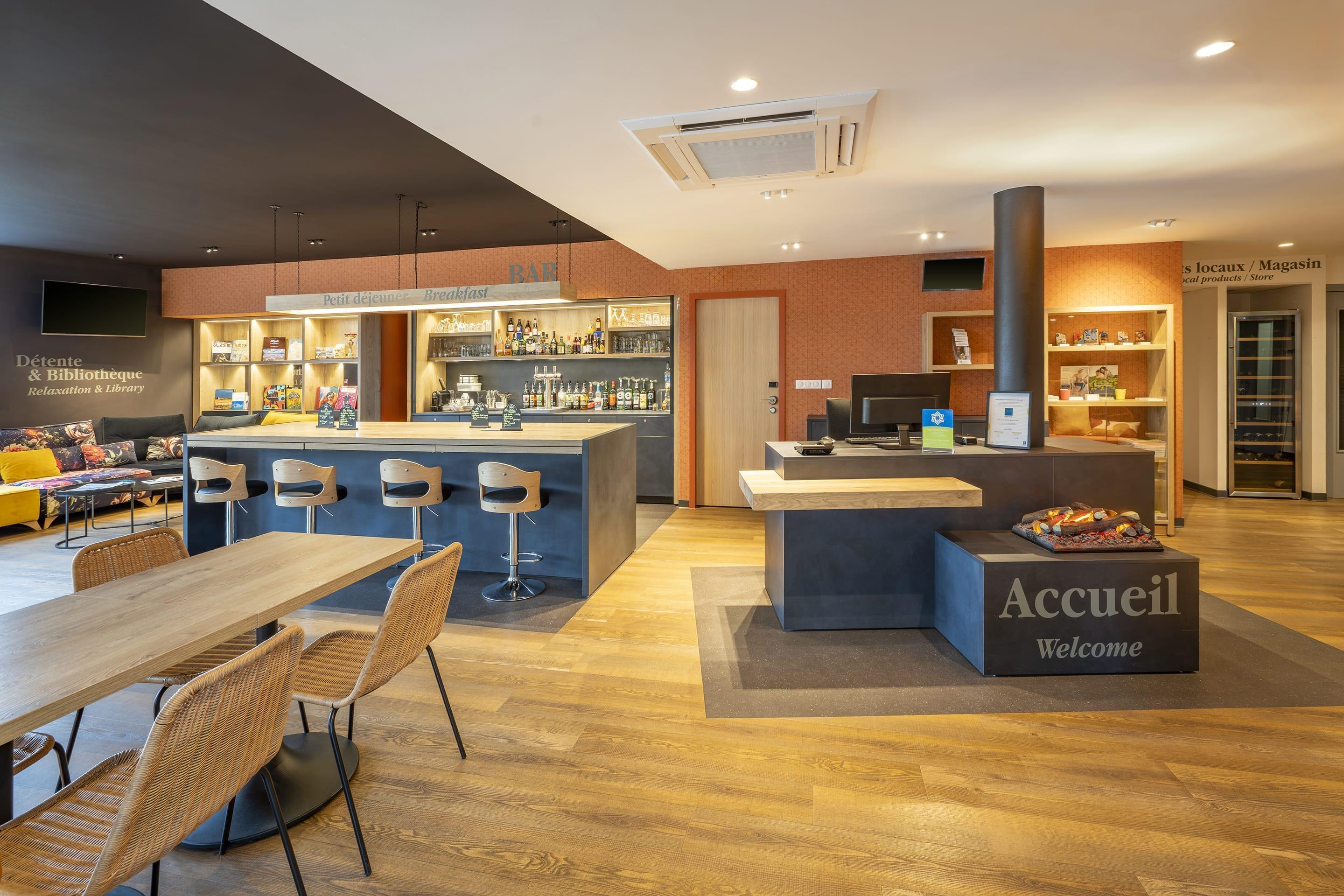 Bar/Salón Sure Hotel by Best Western Dole