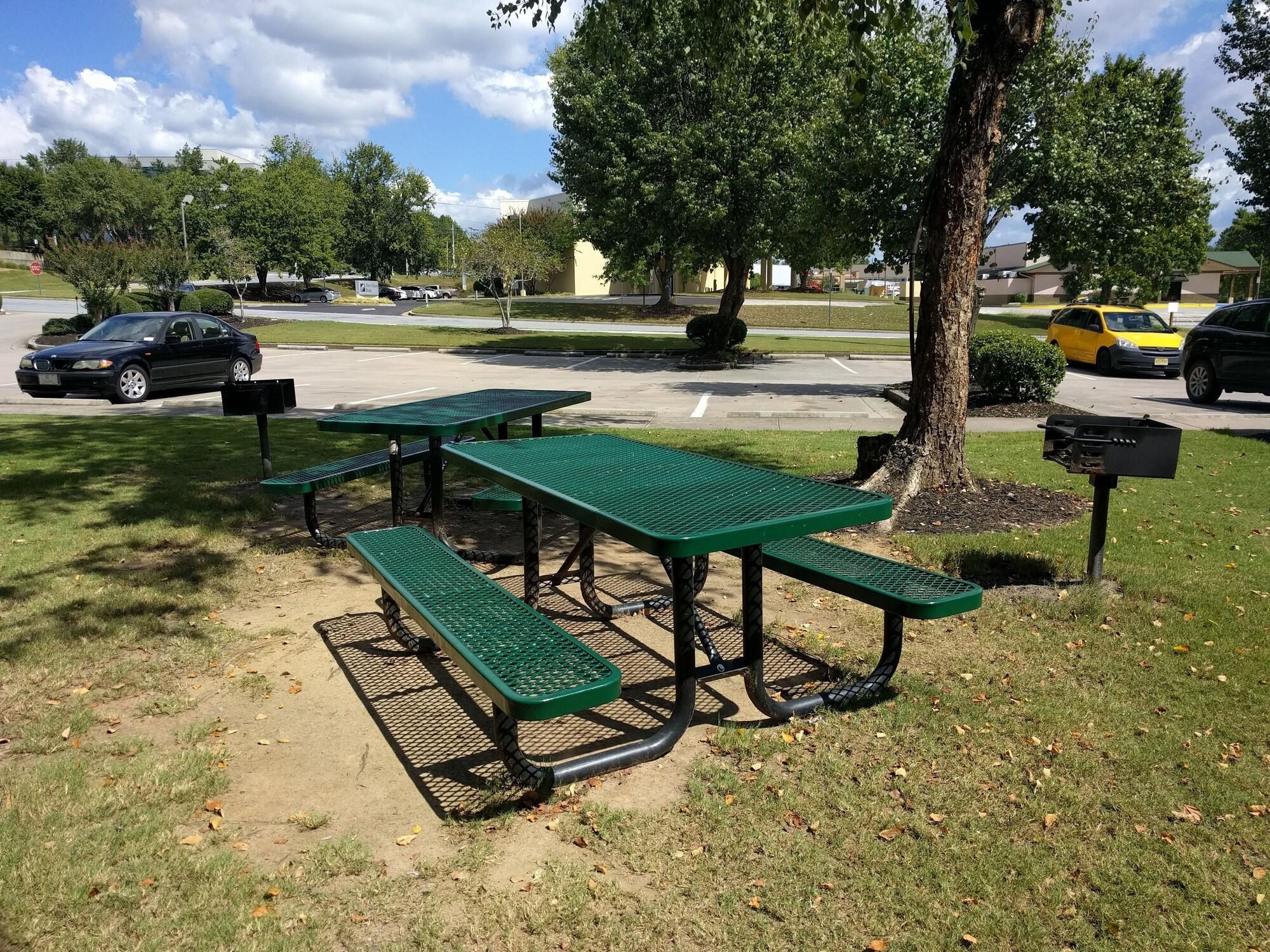 Instalaciones Recreativas Brick Lodge Atlanta/Norcross