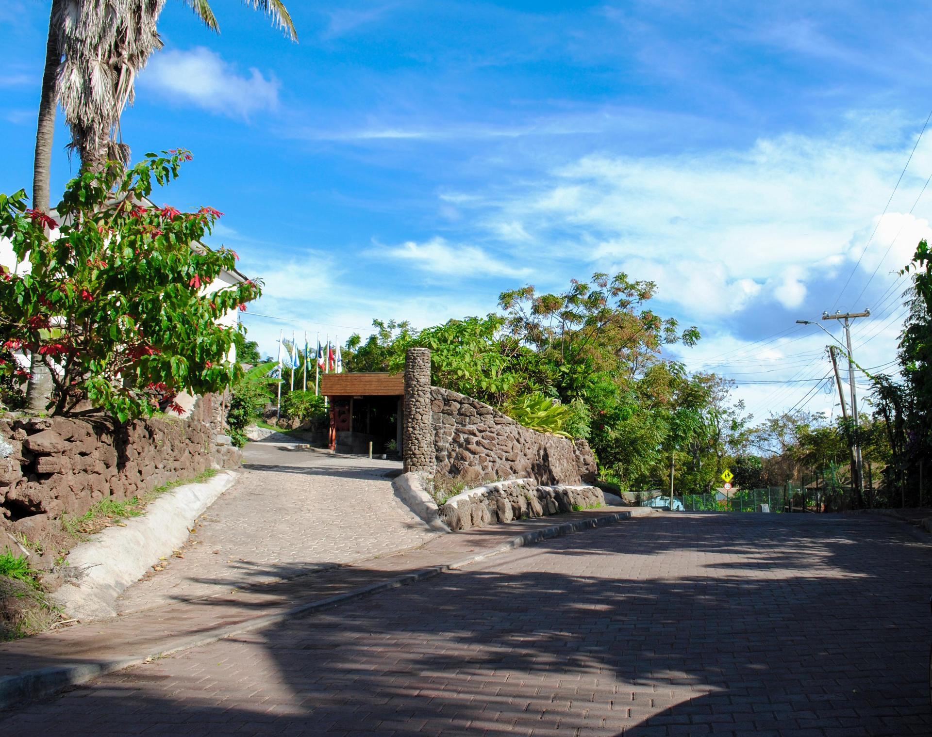 Vista Exterior Easter Island Ecolodge