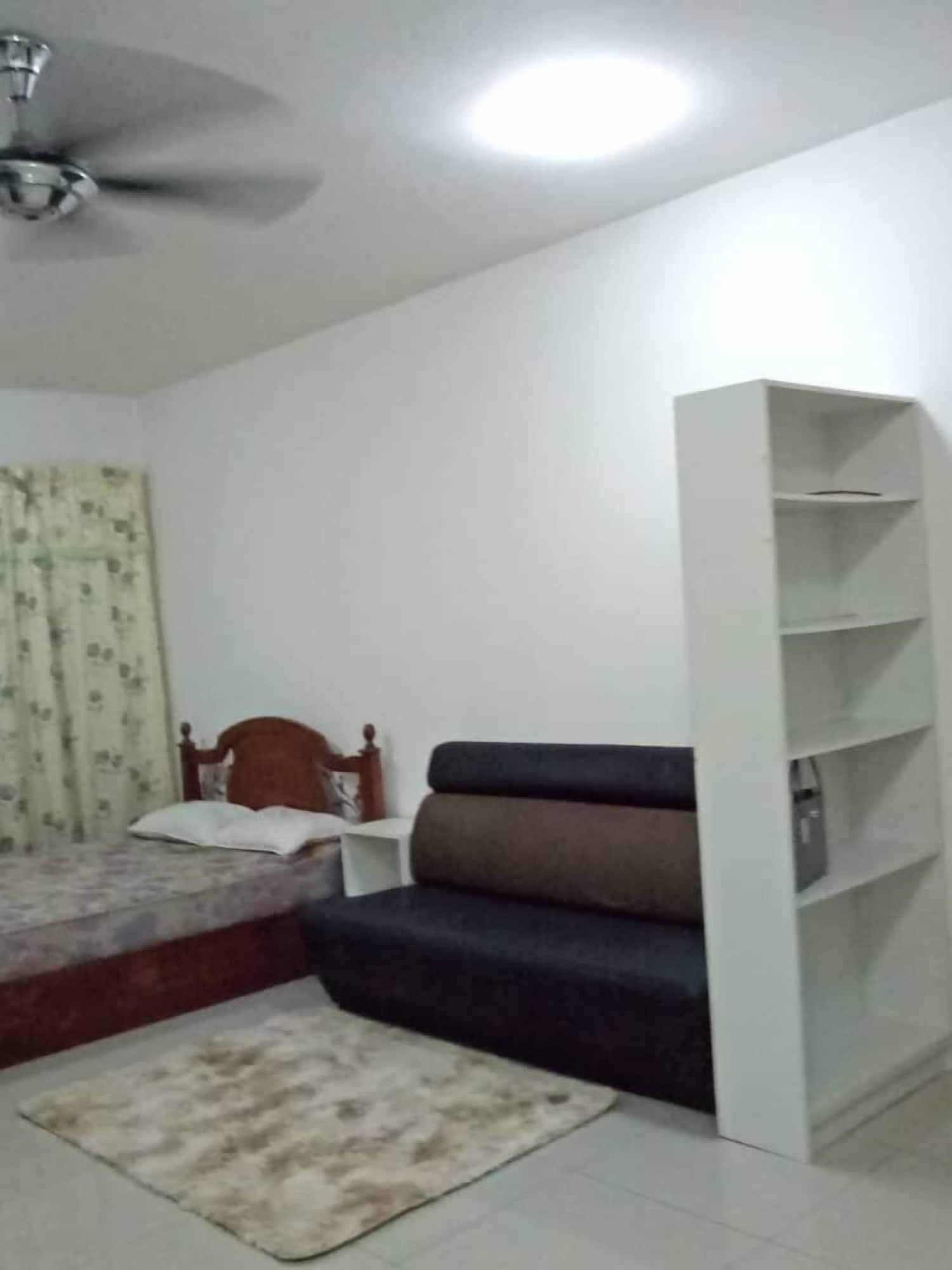 Varios Vinly Suite One