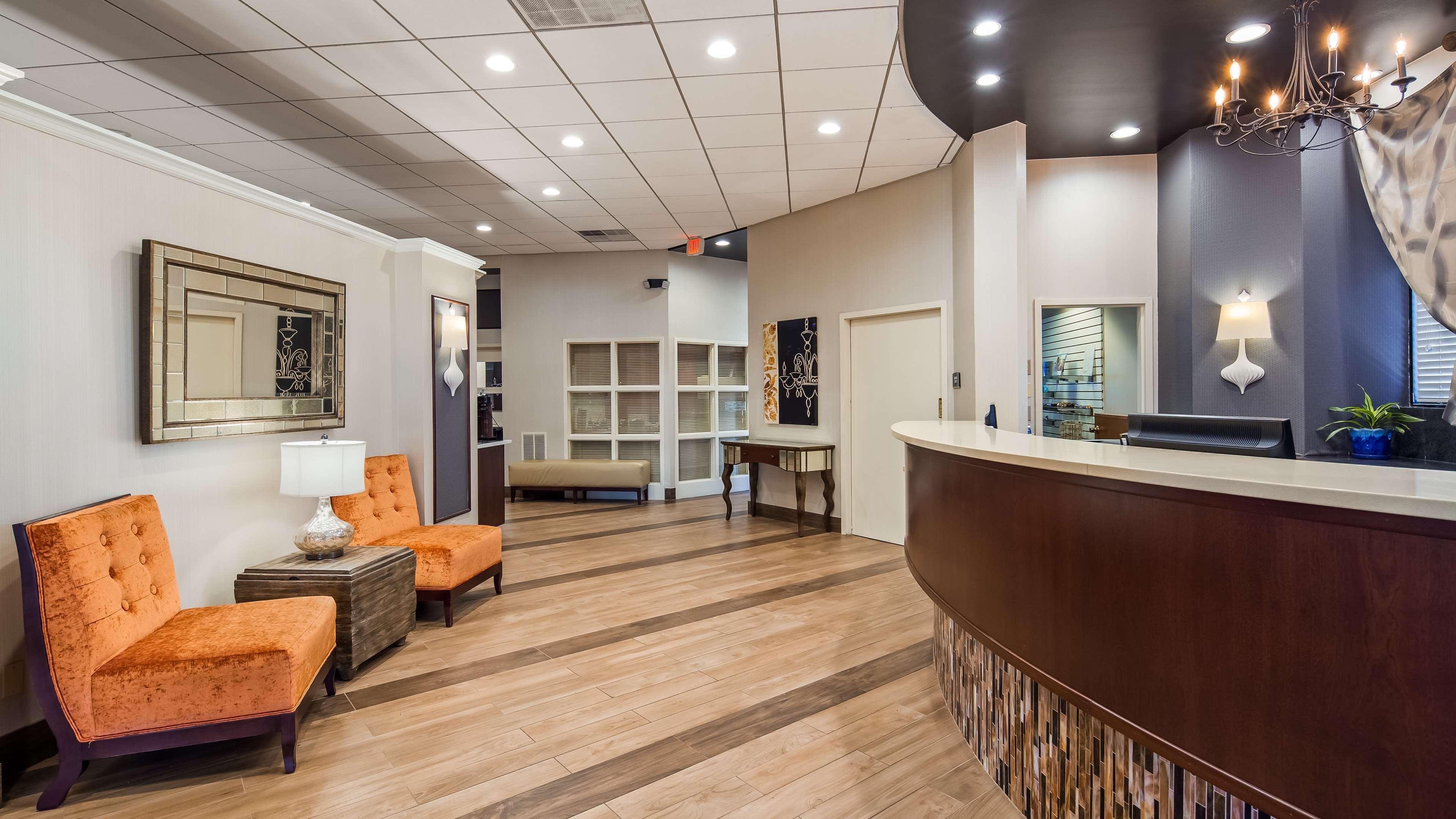 Vista Lobby Best Western Gateway Adirondack Inn