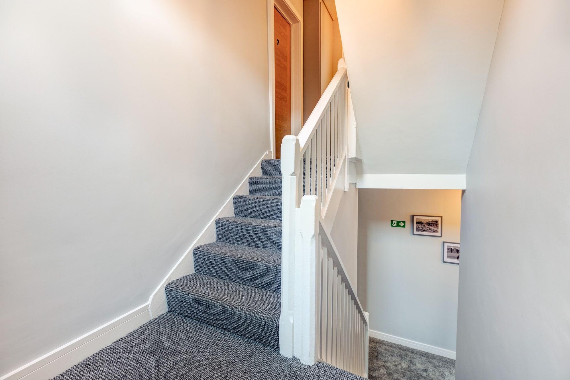 Vista Lobby Bondgate Hotel East Midlands Airport