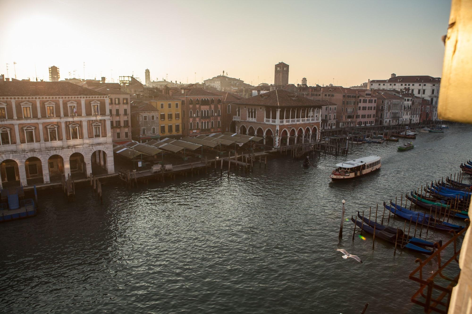 Varios Locanda Ai Santi Apostoli