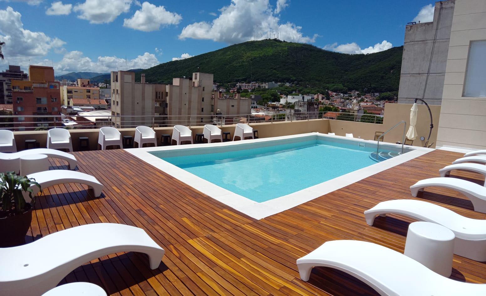 Vista Piscina Hotel Alvarado Suite