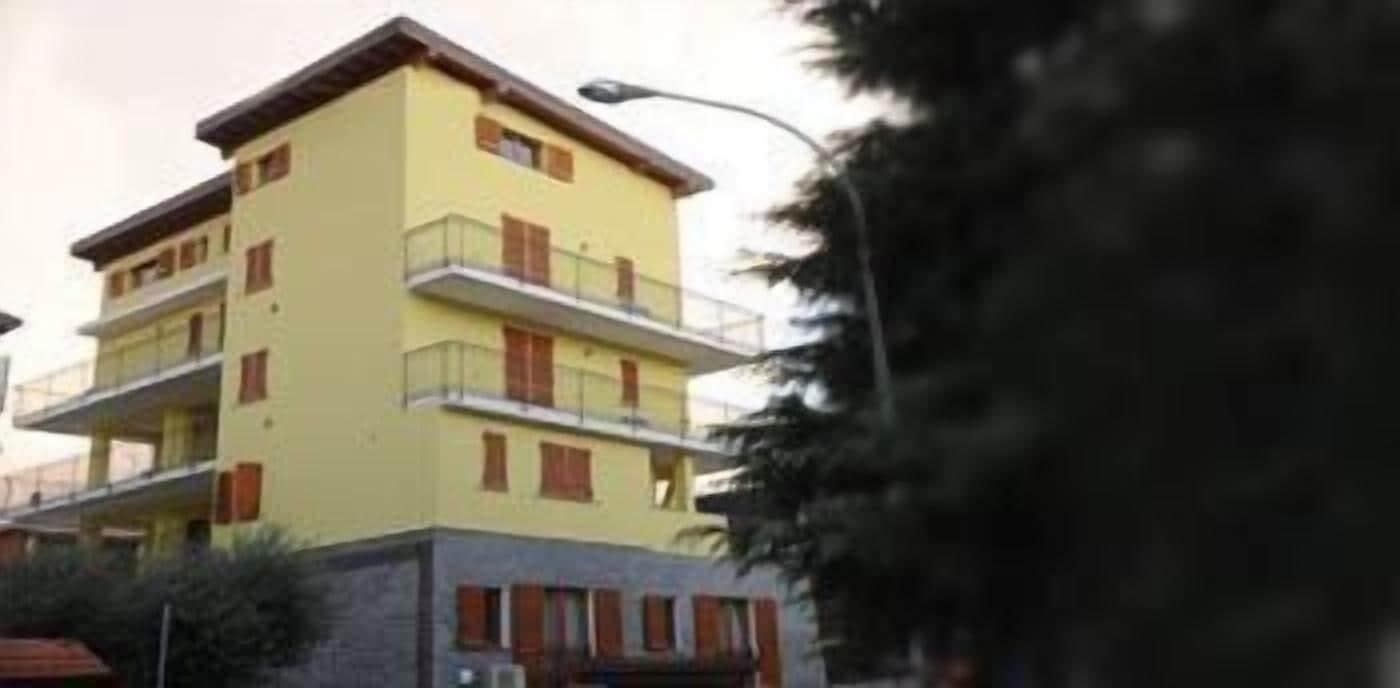 Varios Residenza Segrate Centro