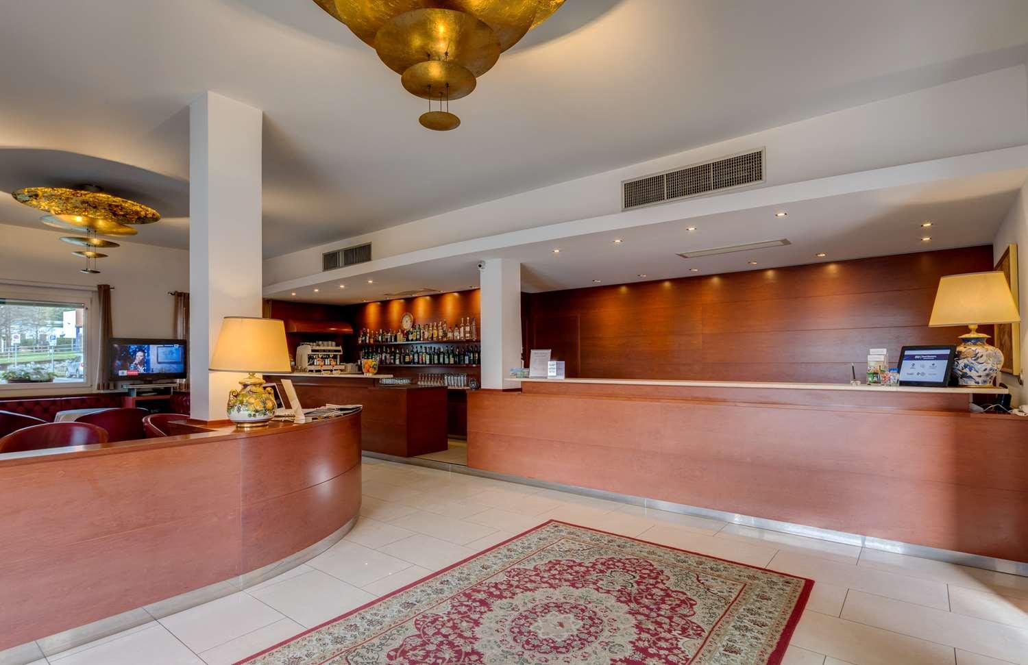 Vista Lobby Best Western Hotel Nuovo