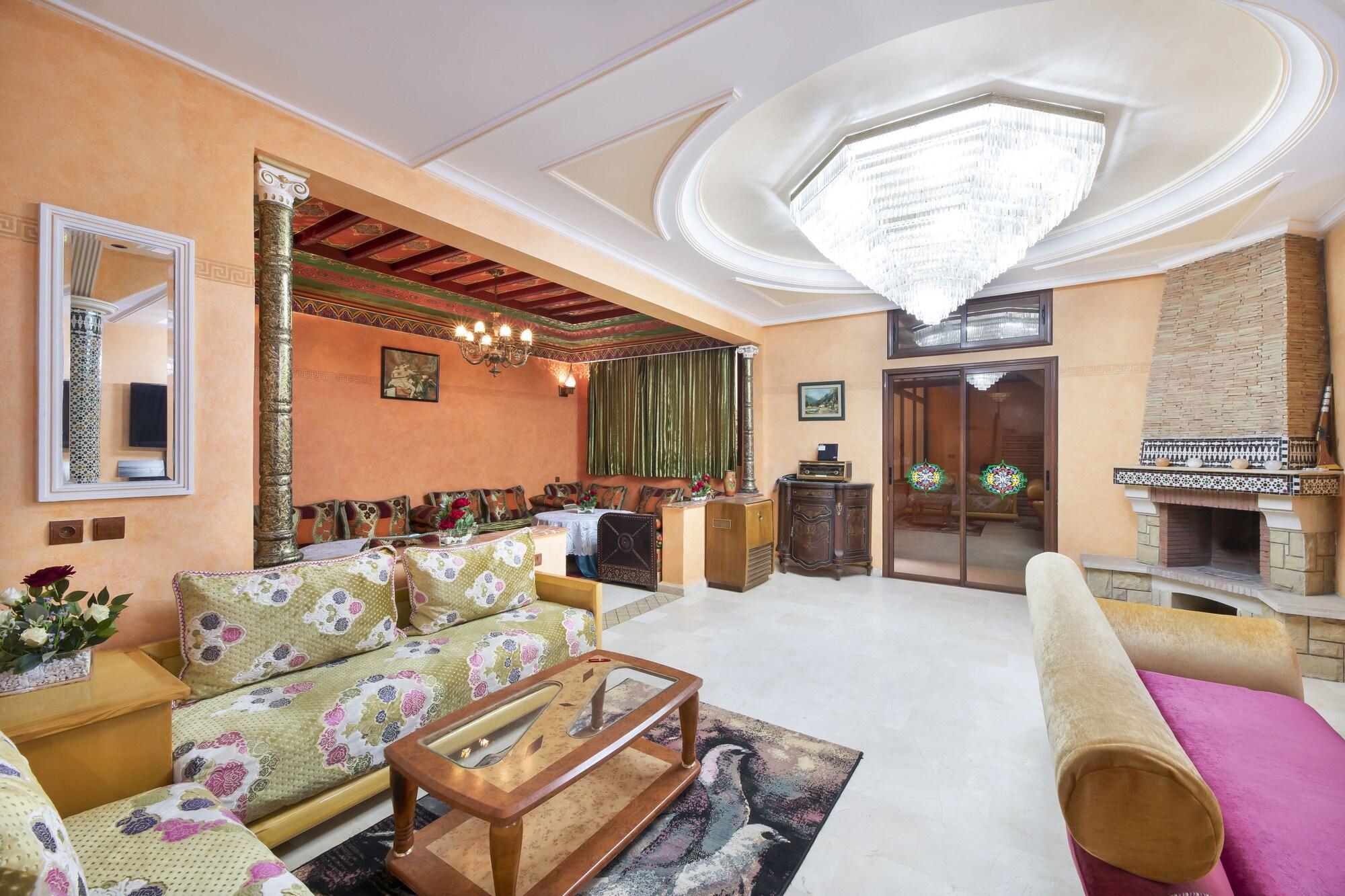 Varios Riad Fayrouz