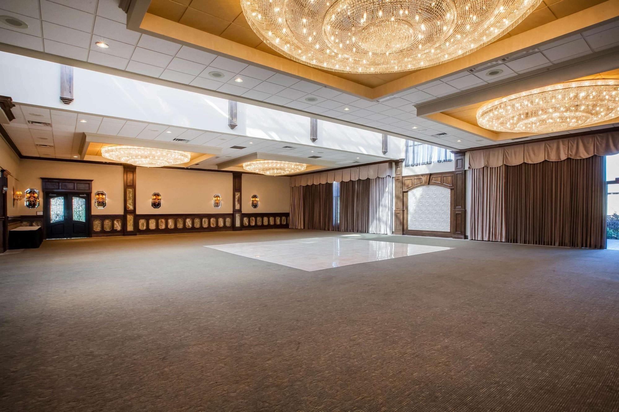 Sala de Reuniones Days Inn & Suites by Wyndham Rochester Hills MI