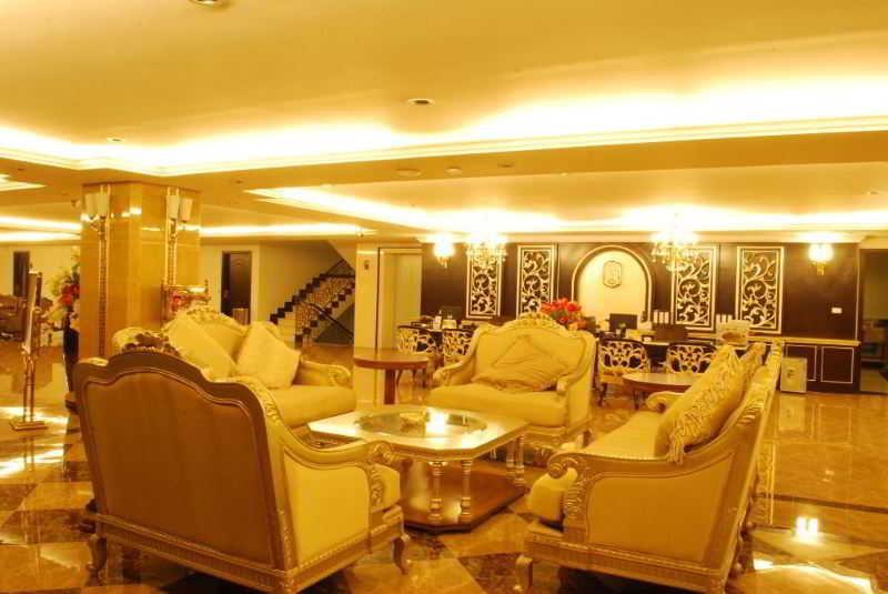 Vista Lobby LK Royal Wing