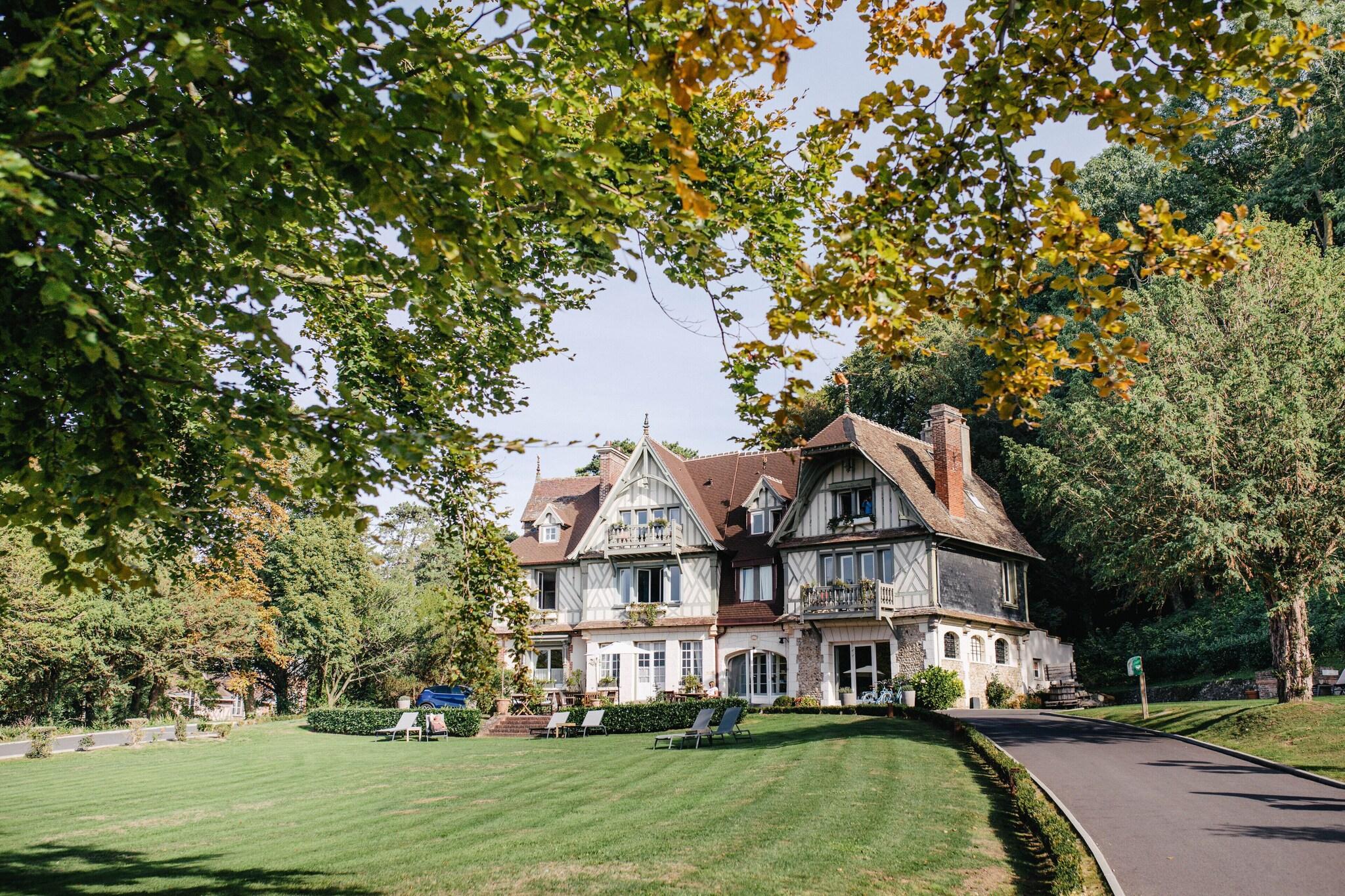 Vista Exterior Le Manoir des Impressionnistes Hôtel & Restaurant