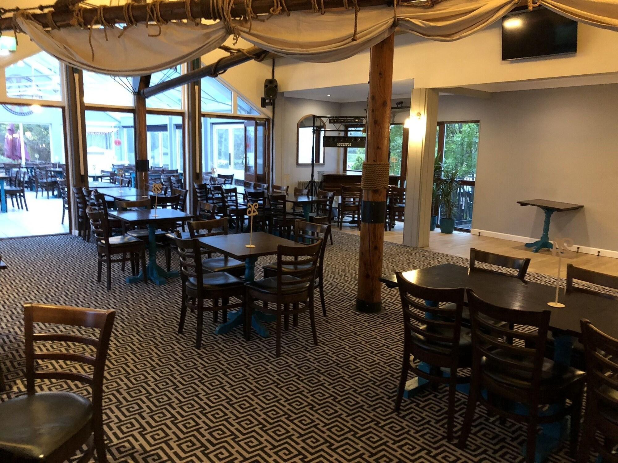 Vista Lobby The Riverside Inn