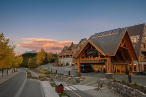 Alojamiento - Hotel Canoe and Suites