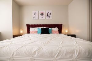 Renta temporal - Luxury Downtown Dallas Condo with Skyline Views Pool and Parking