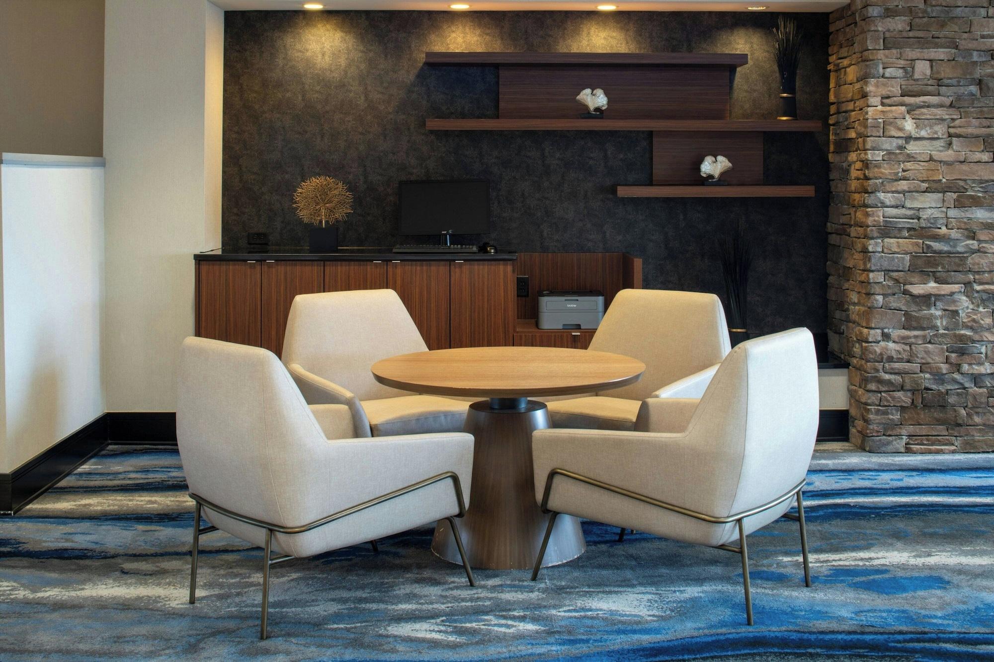 Vista Lobby Fairfield Inn & Suites Atmore