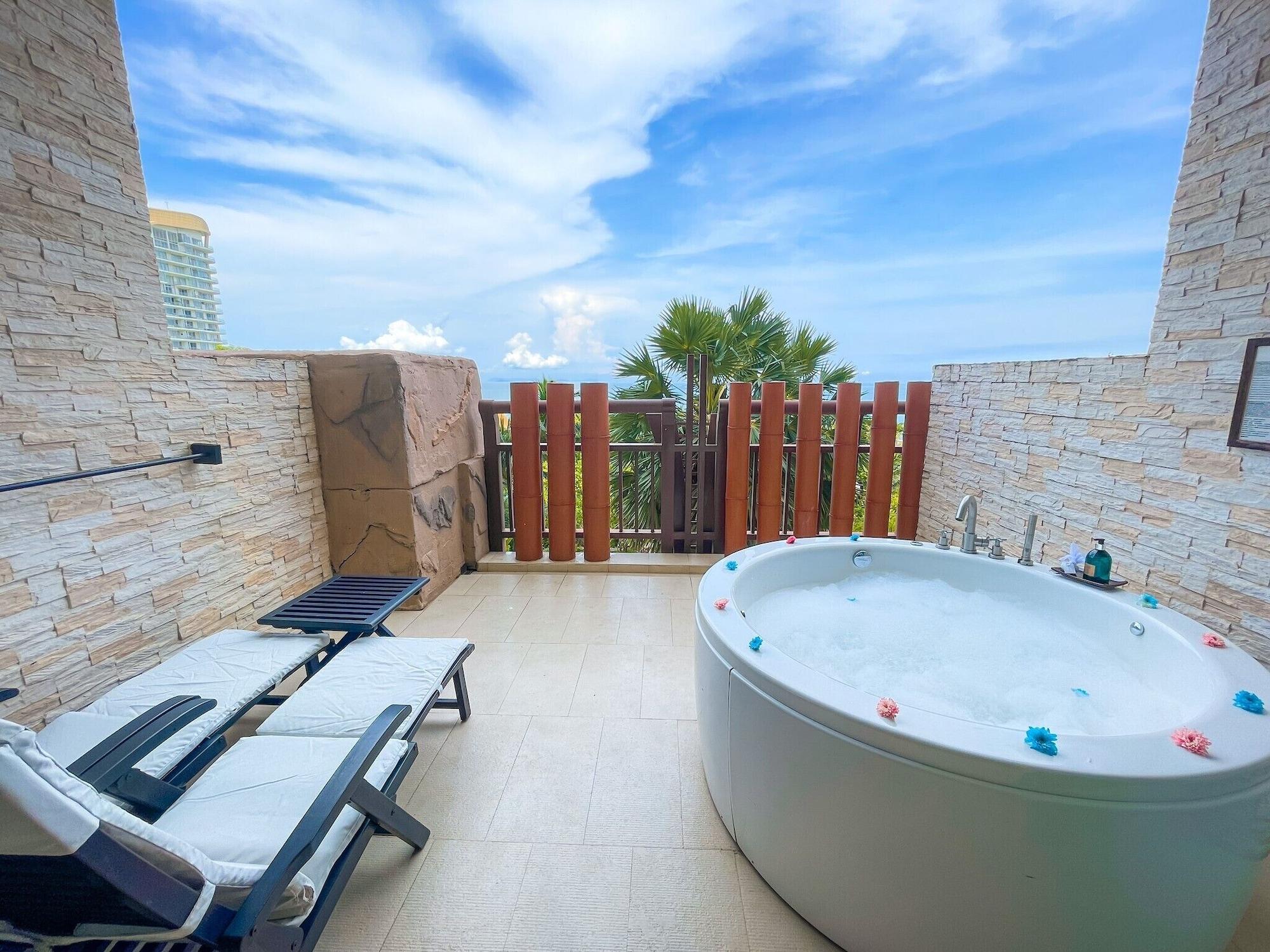 Playa Centara Grand Mirage Beach Resort Pattaya