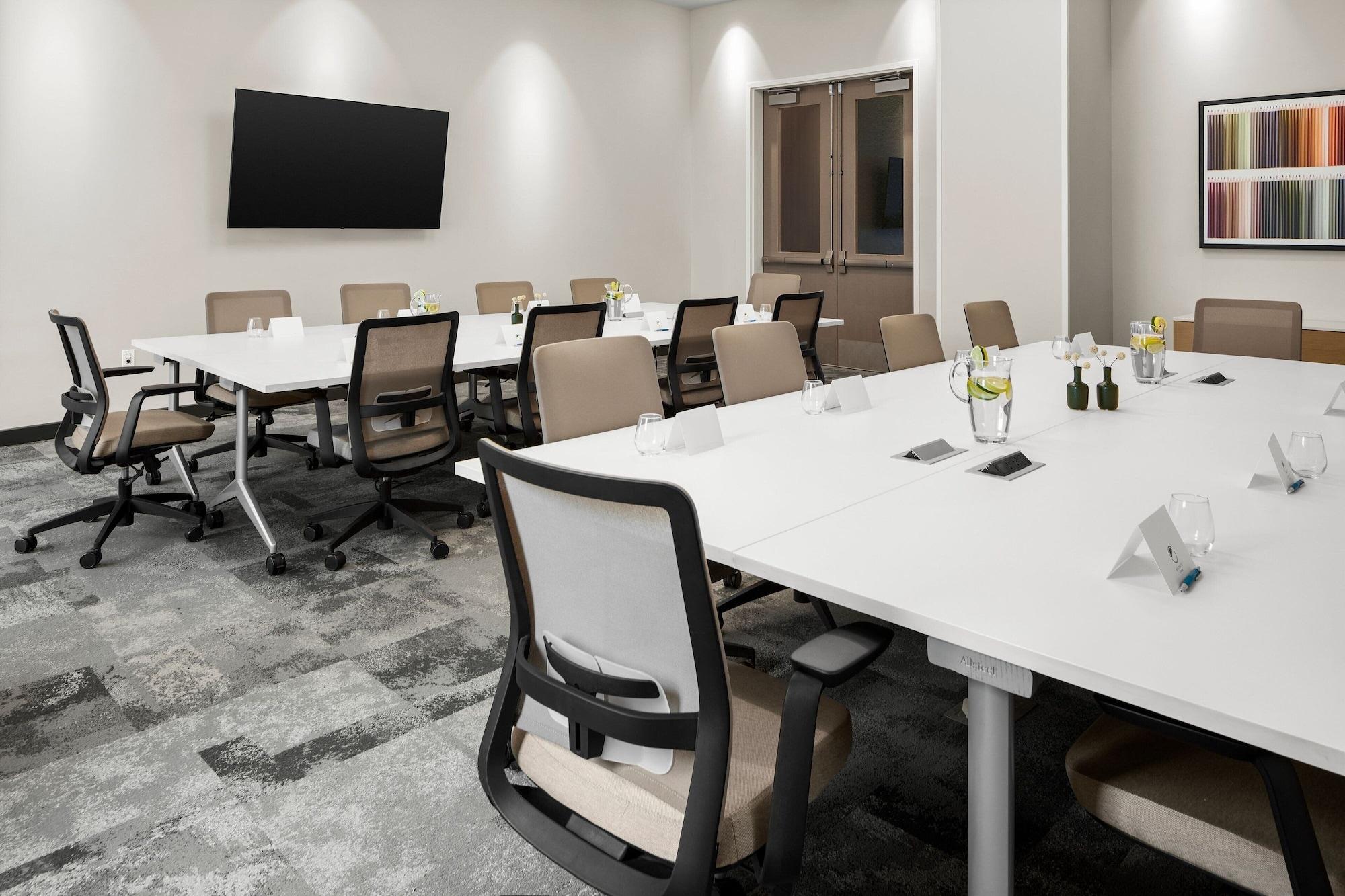 Sala de Reuniones Element Charlotte Uptown
