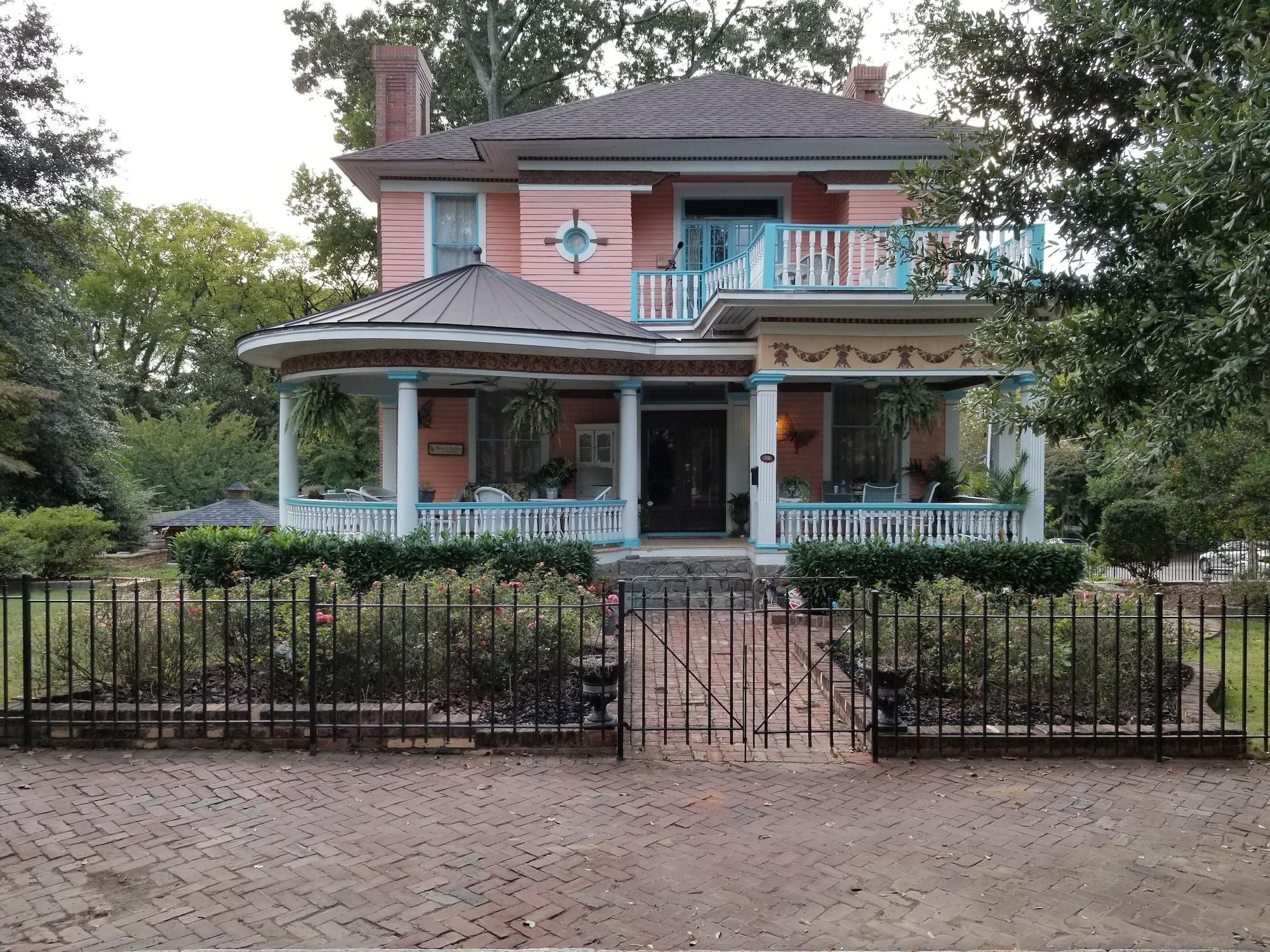 Varios The Peach House
