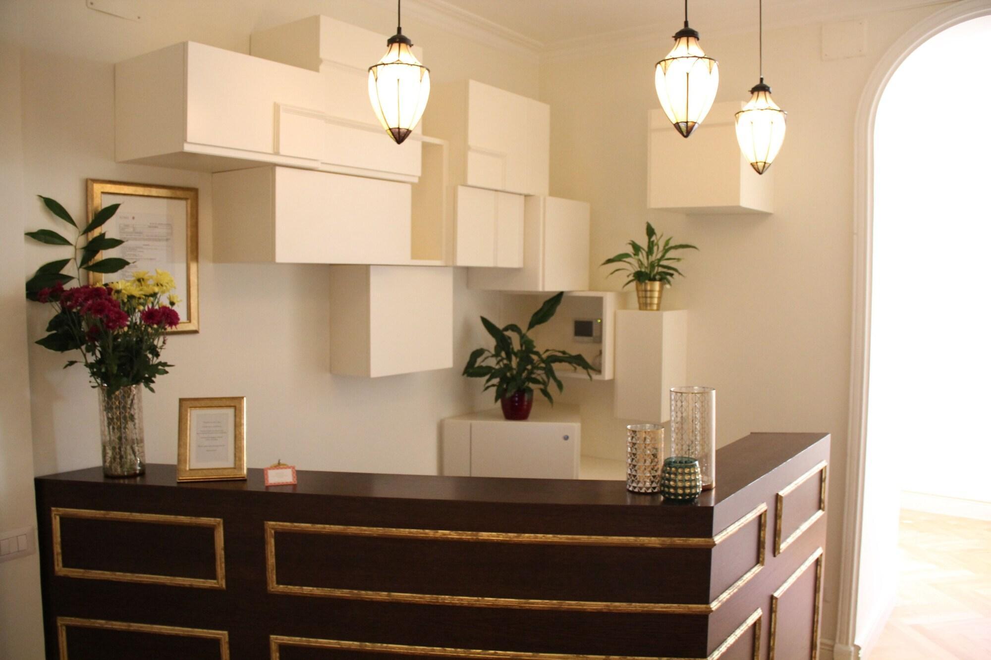 Vista Lobby Ingrami Suites