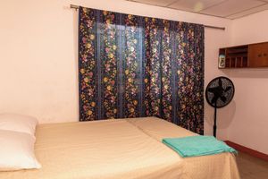 Alquiler Vacacional - Private Home, Ideal for Families and Groups Parking, WIFI, 3BR