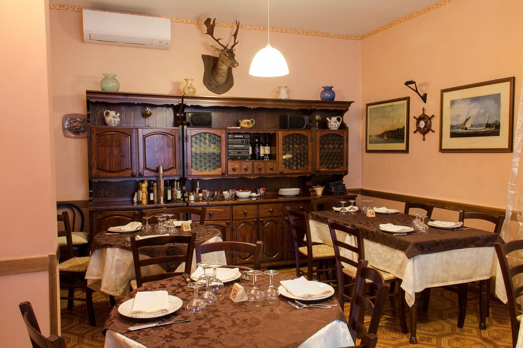 Bar/Salón Hotel Nanda
