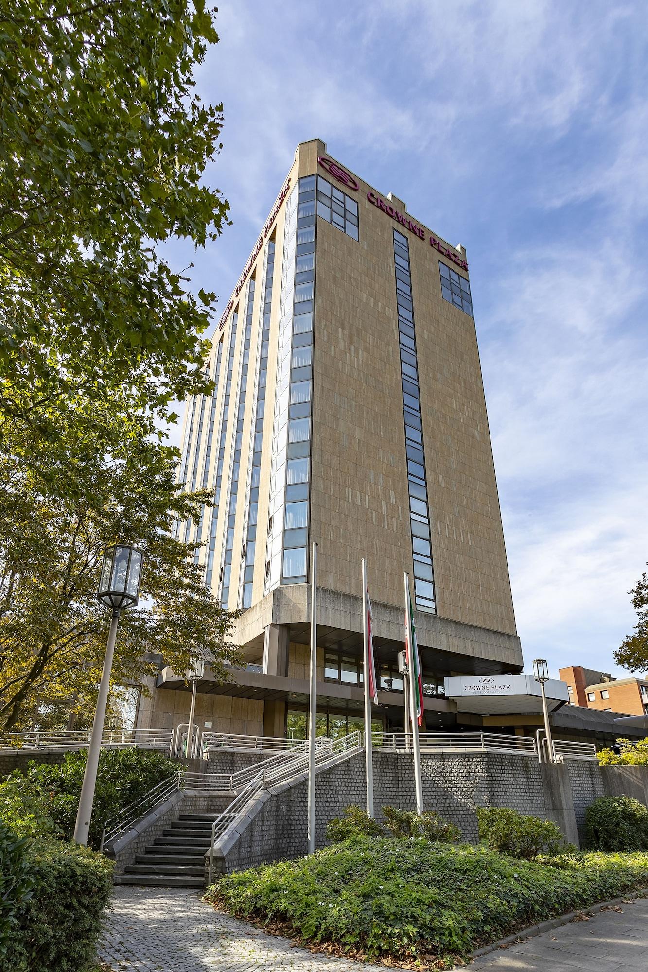 Vista Exterior Crowne Plaza Düsseldorf-Neuss by IHG