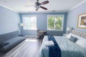 Alquiler Vacacional - Spacious 4 Bed/ 4 Bath 2300ft Home Centrally-Located in heart of Silicon Valley