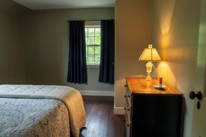 Alquiler Vacacional - Spacious Estate With Mtn Views! Private Setting, Great Family Home!!