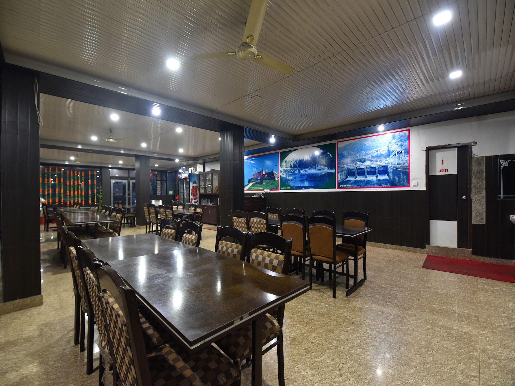 Restaurant OYO 28027 Hotel Dhruv