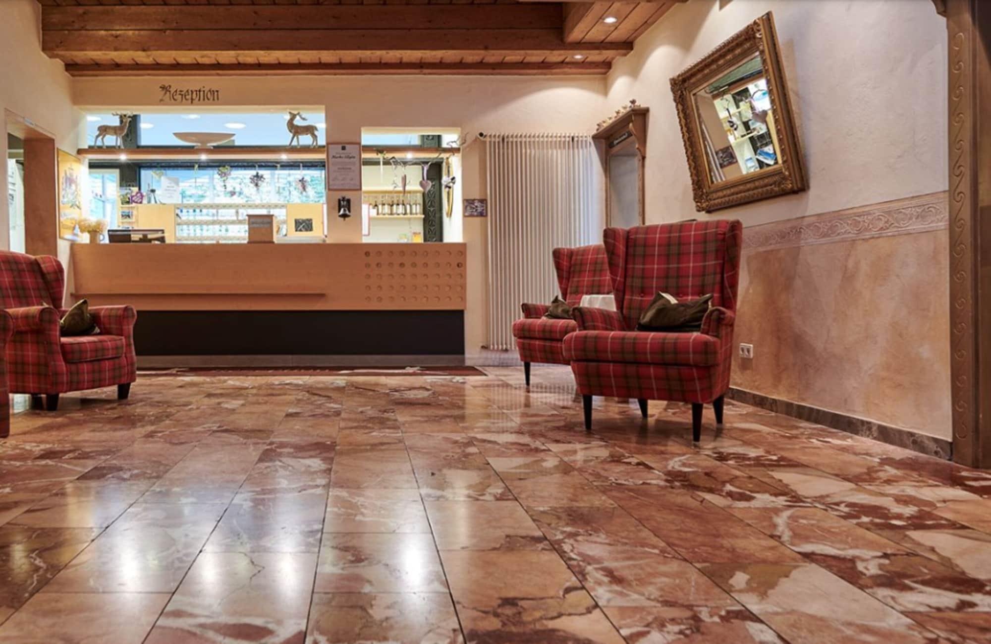 Vista Lobby Hotel Bannwaldsee