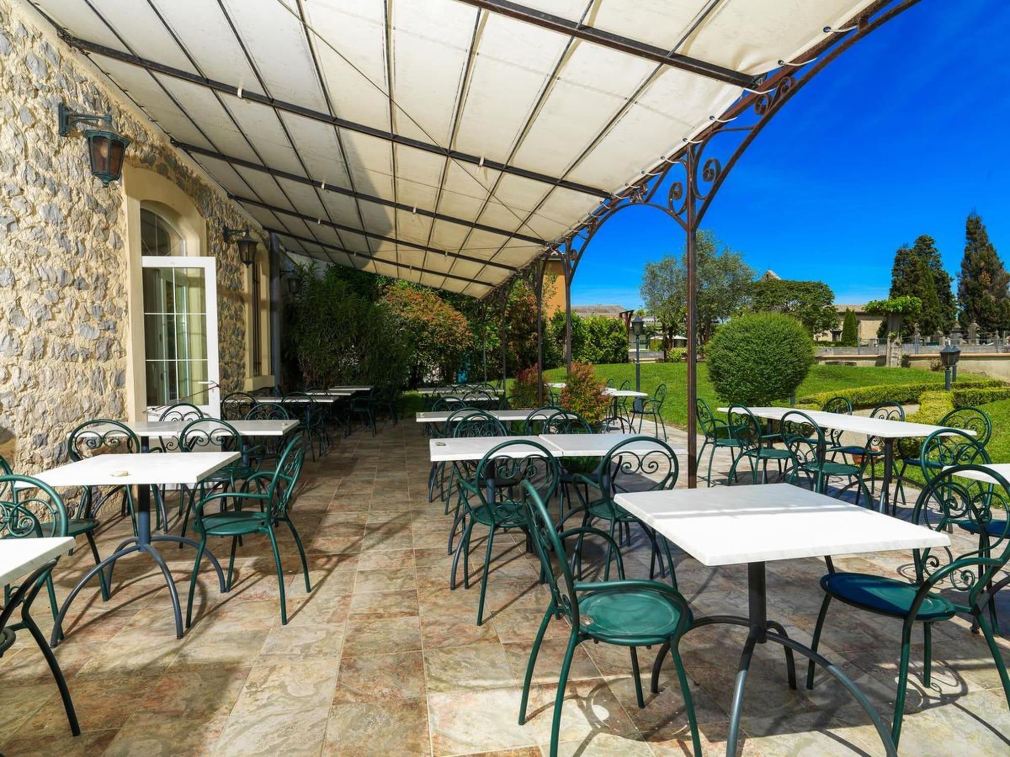 Varios Hôtel Les Minotiers