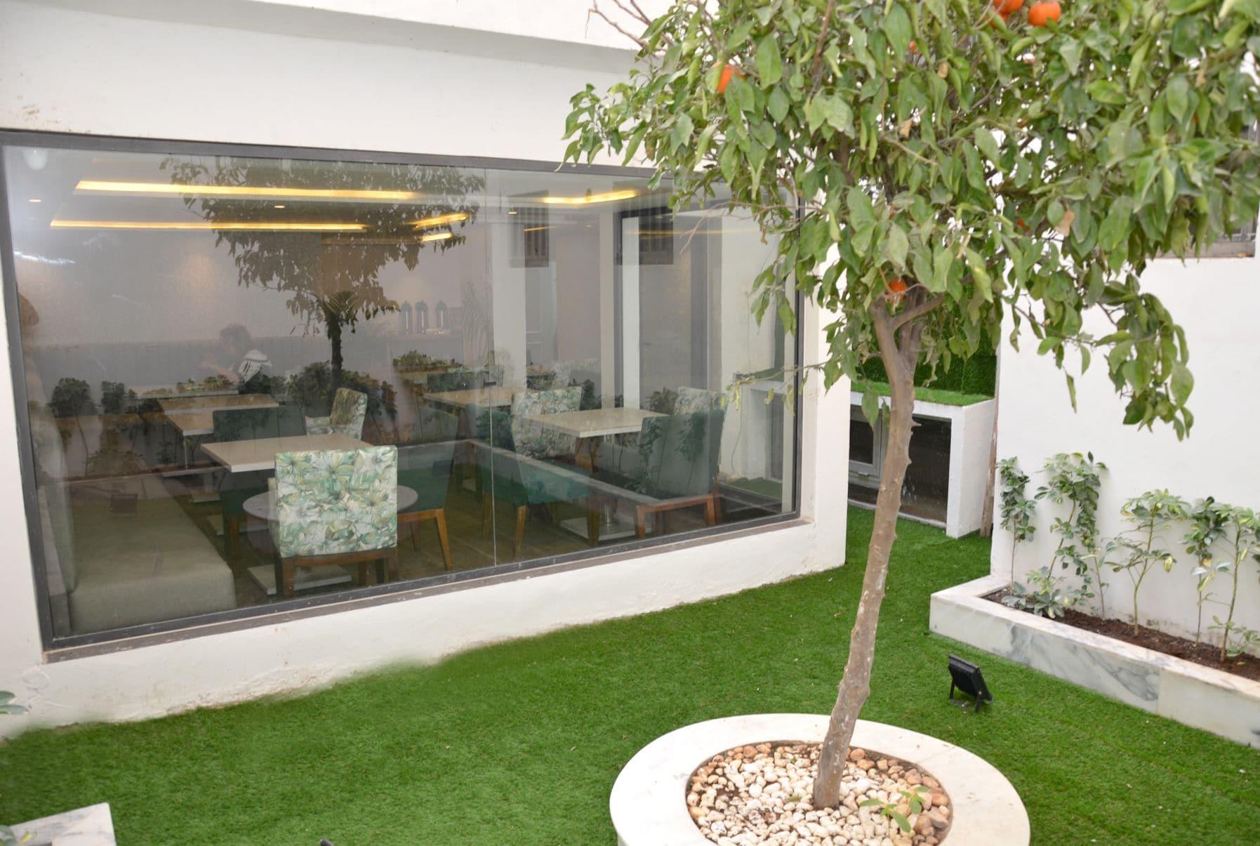 Varios Hôtel Windsor City Center