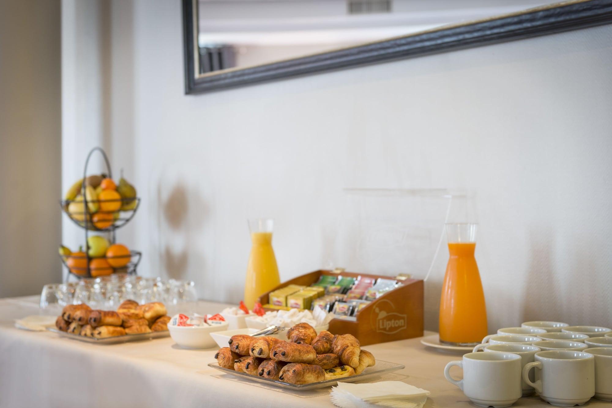 Sala de Reuniones Plessis Grand Hôtel