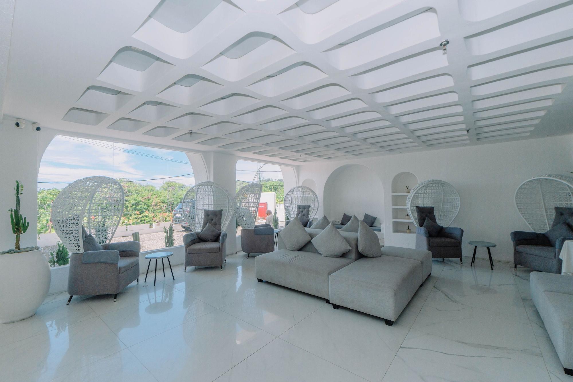 Vista Lobby Loccal Collection Hotel