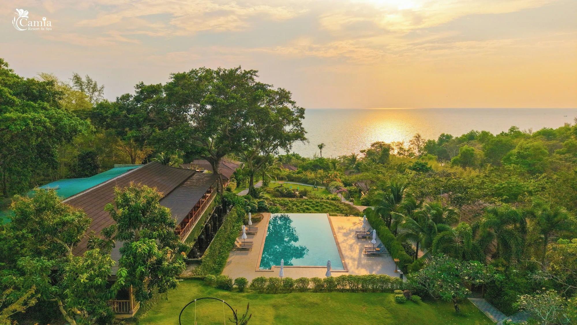 Vista Exterior Camia Resort & Spa