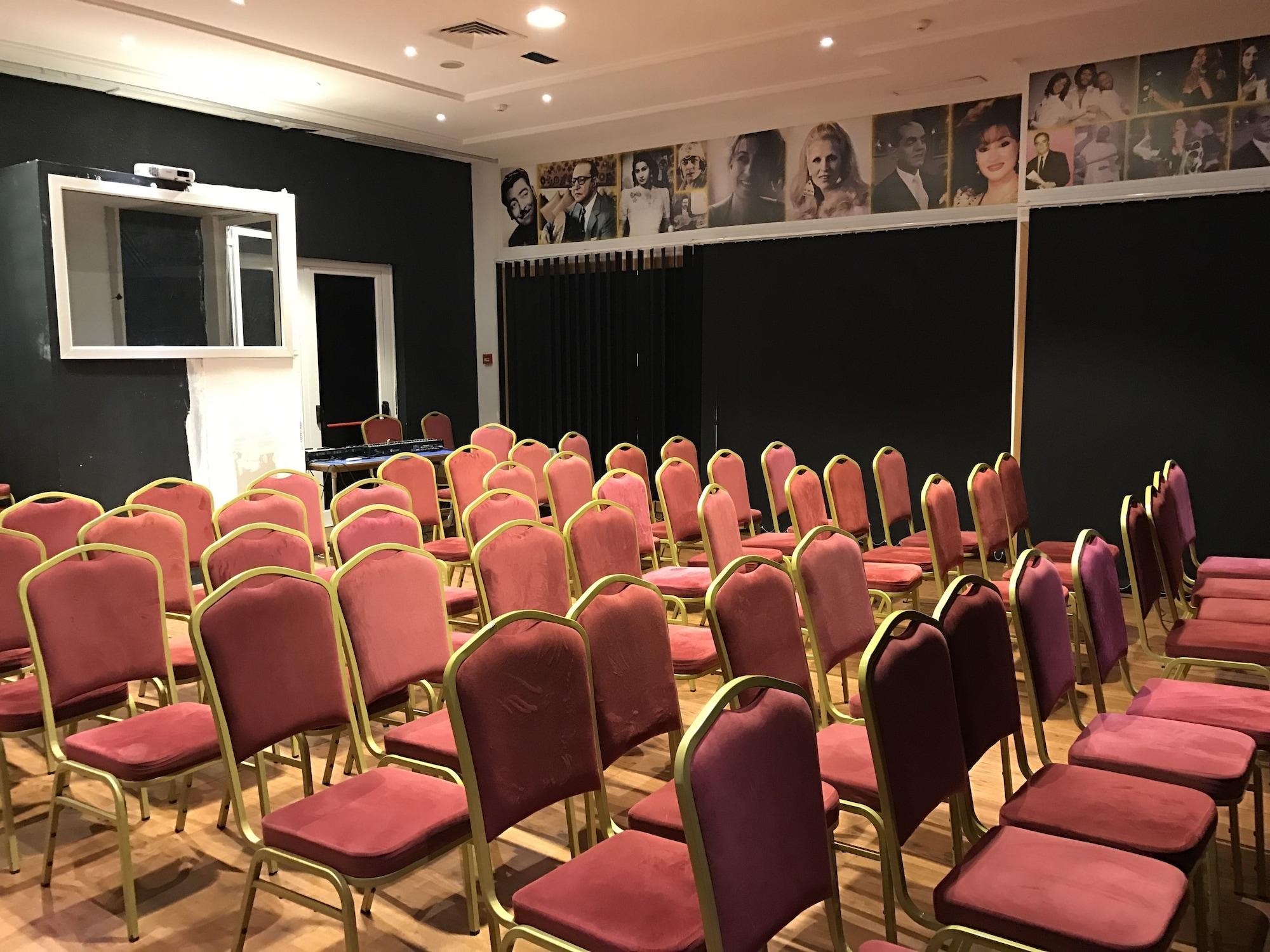 Sala de Reuniones Hotel Al Karmel