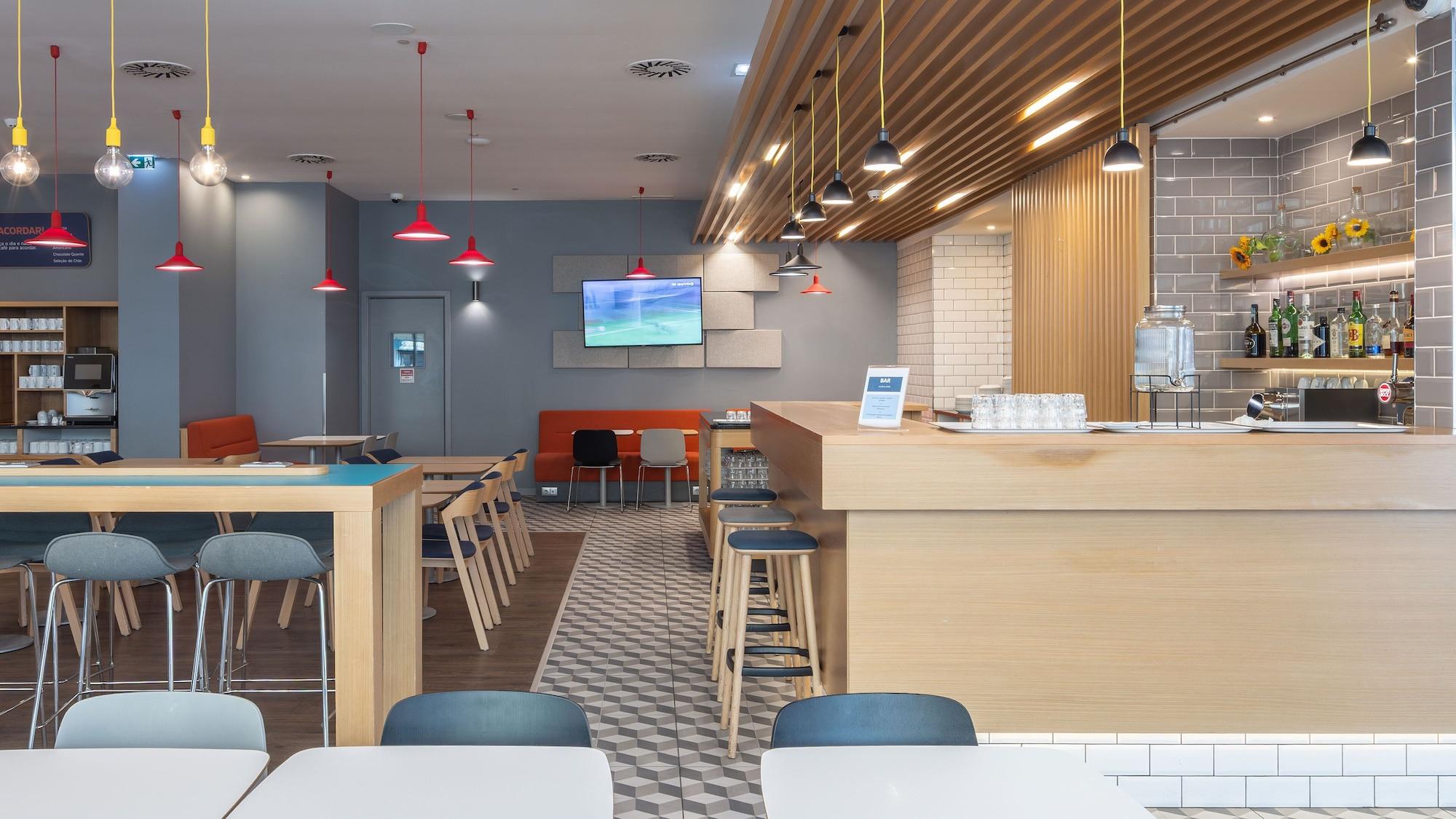 Bar/Salón Holiday Inn Express Porto City Center by IHG