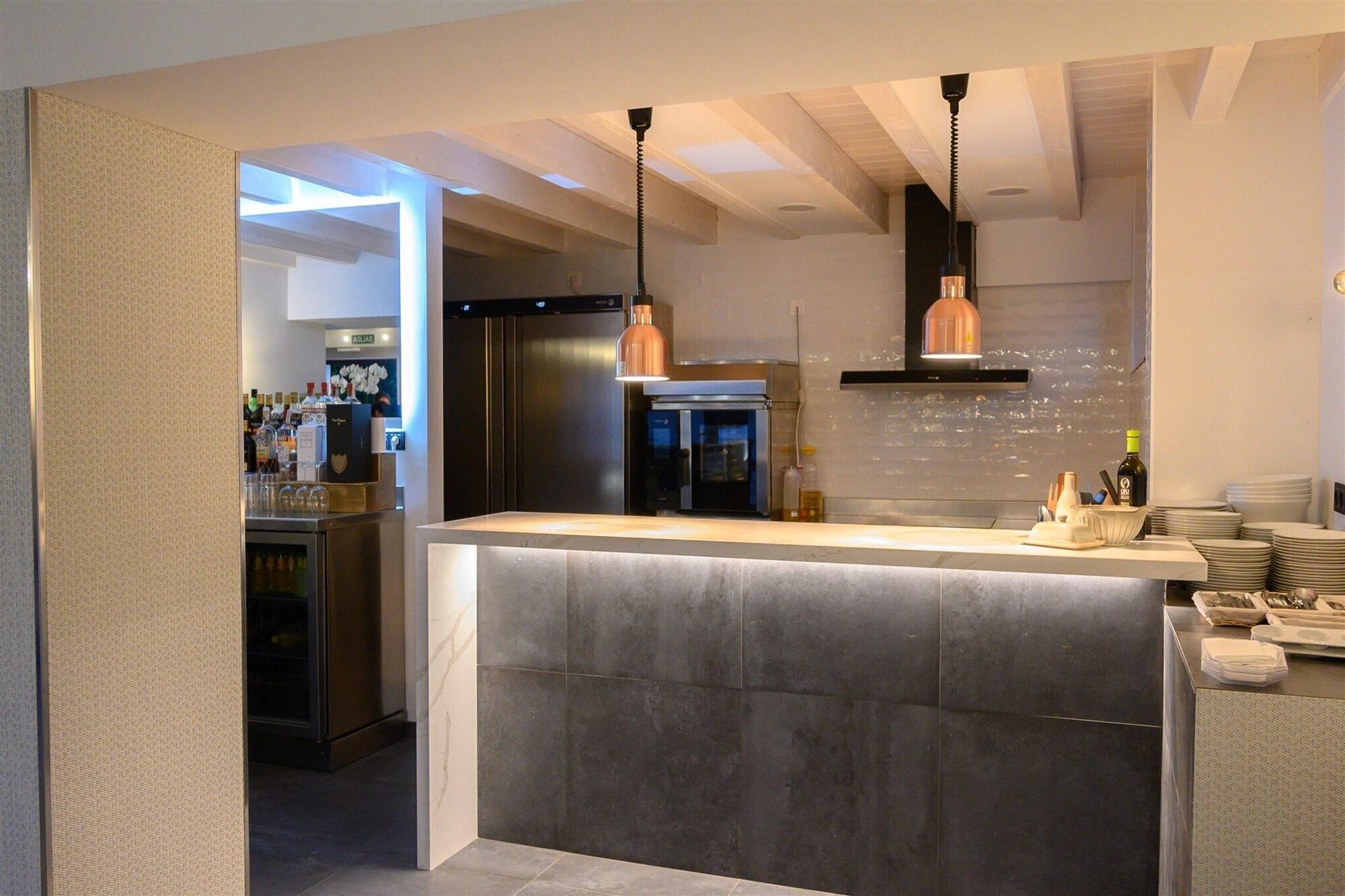 Bar/Salón Hotel Neguetxea