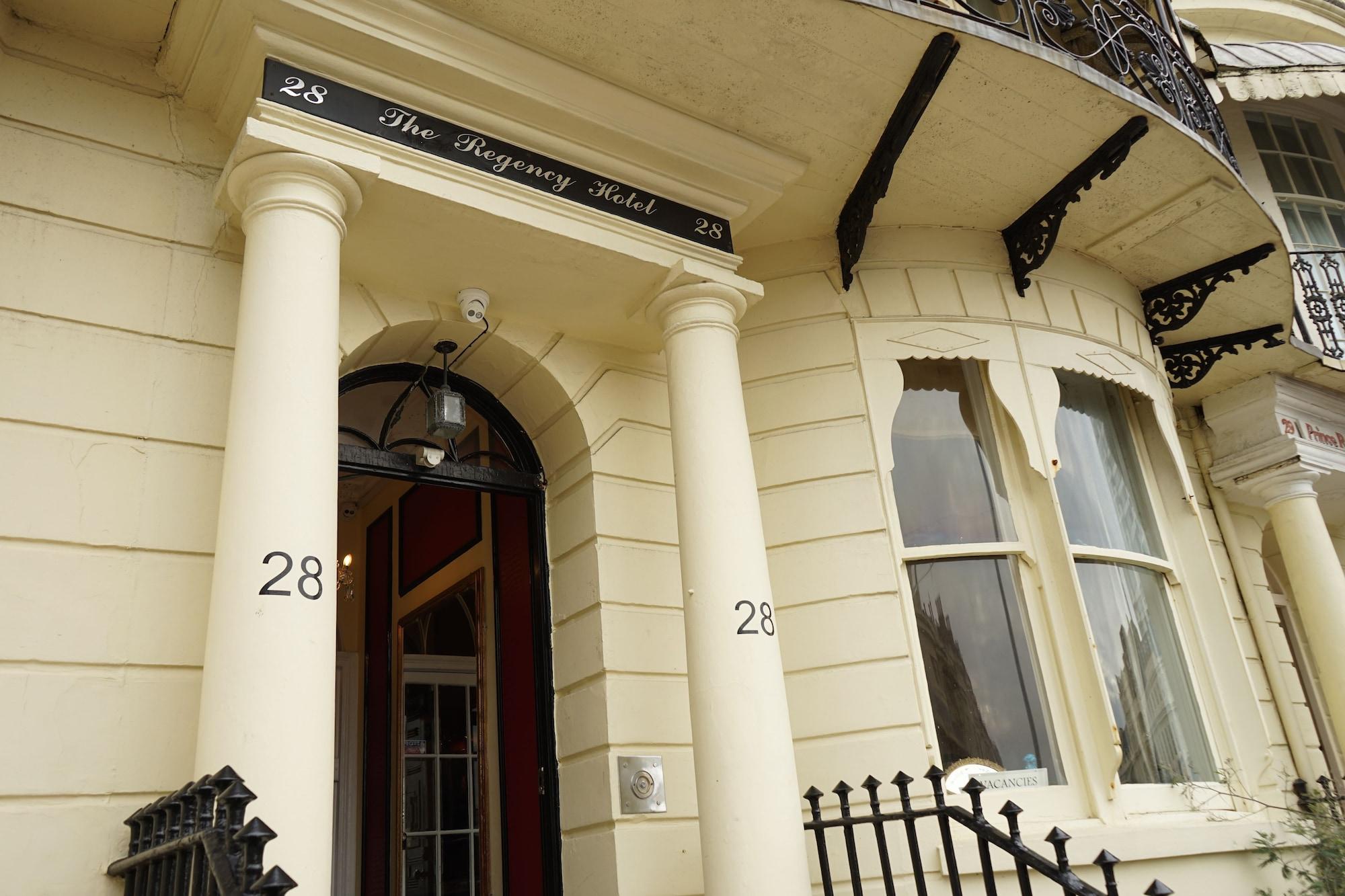 Vista Exterior Regency Hotel