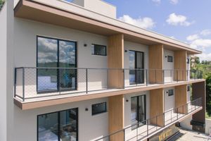 Alojamiento - Naim Hotel