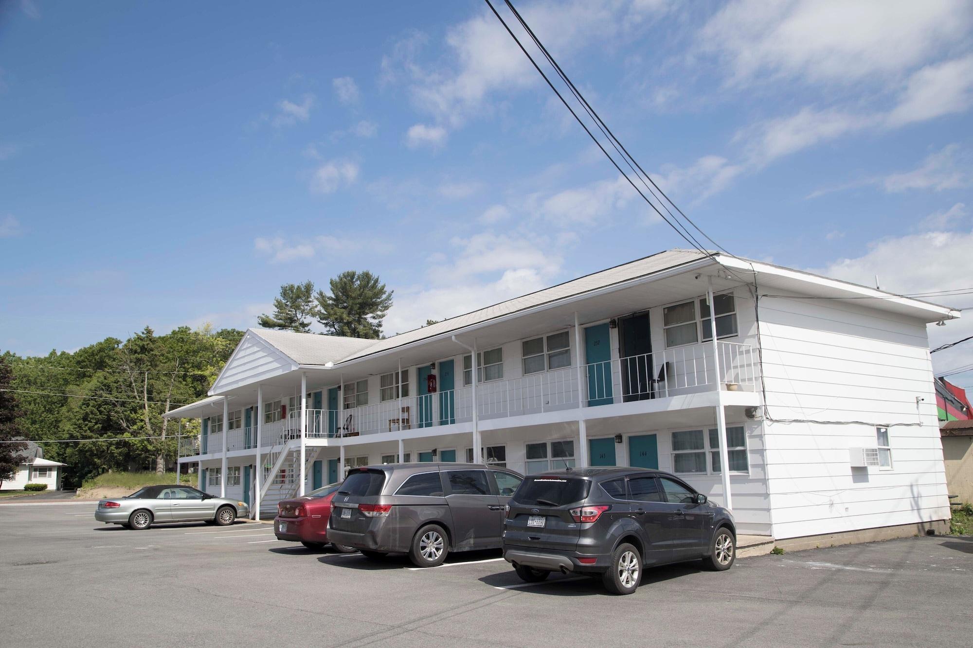 Vista Exterior Lake George Residence LLC