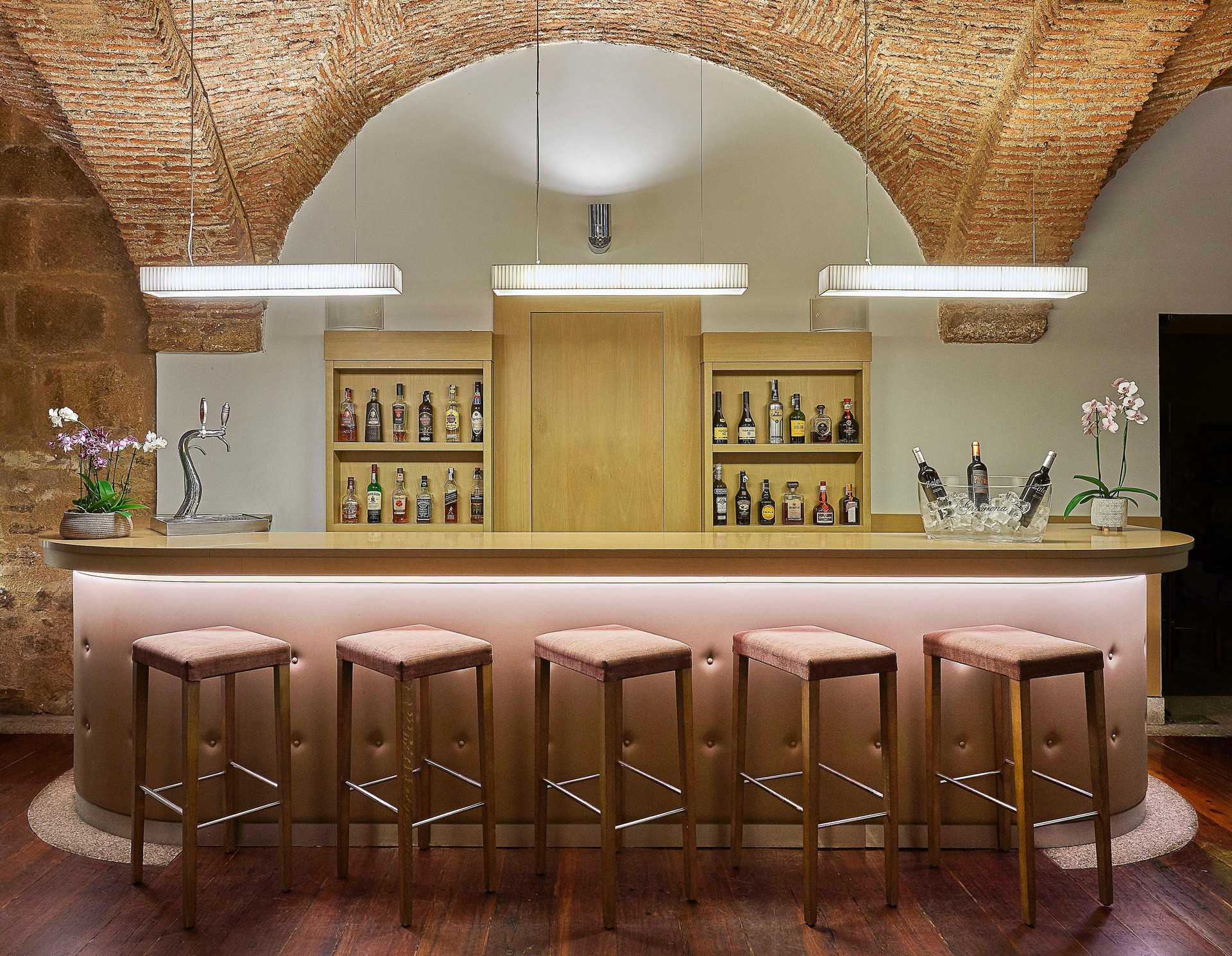 Bar/Salón NH Collection Cáceres Palacio de Oquendo