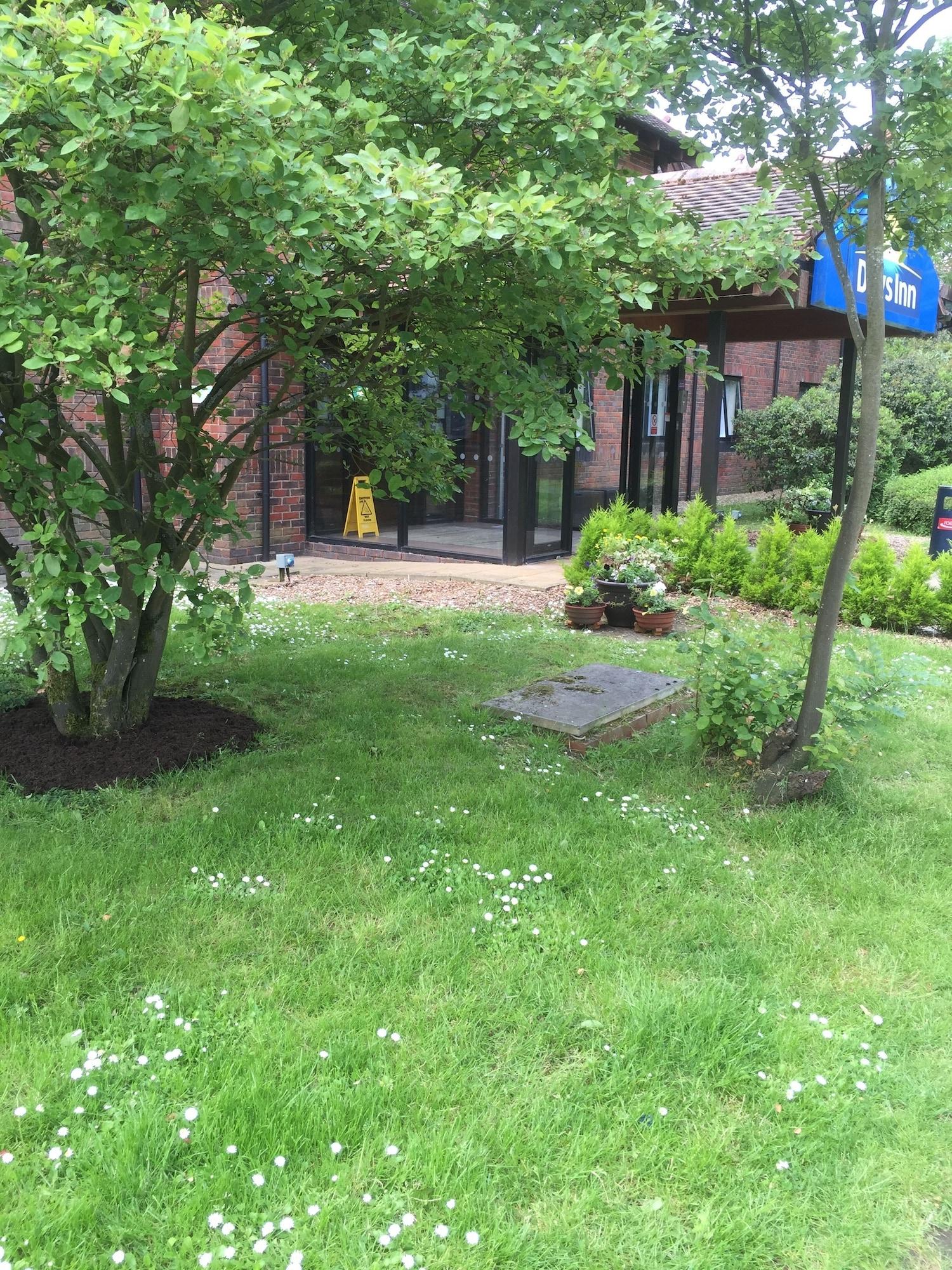 Comodidades del Alojamiento Days Inn by Wyndham Maidstone