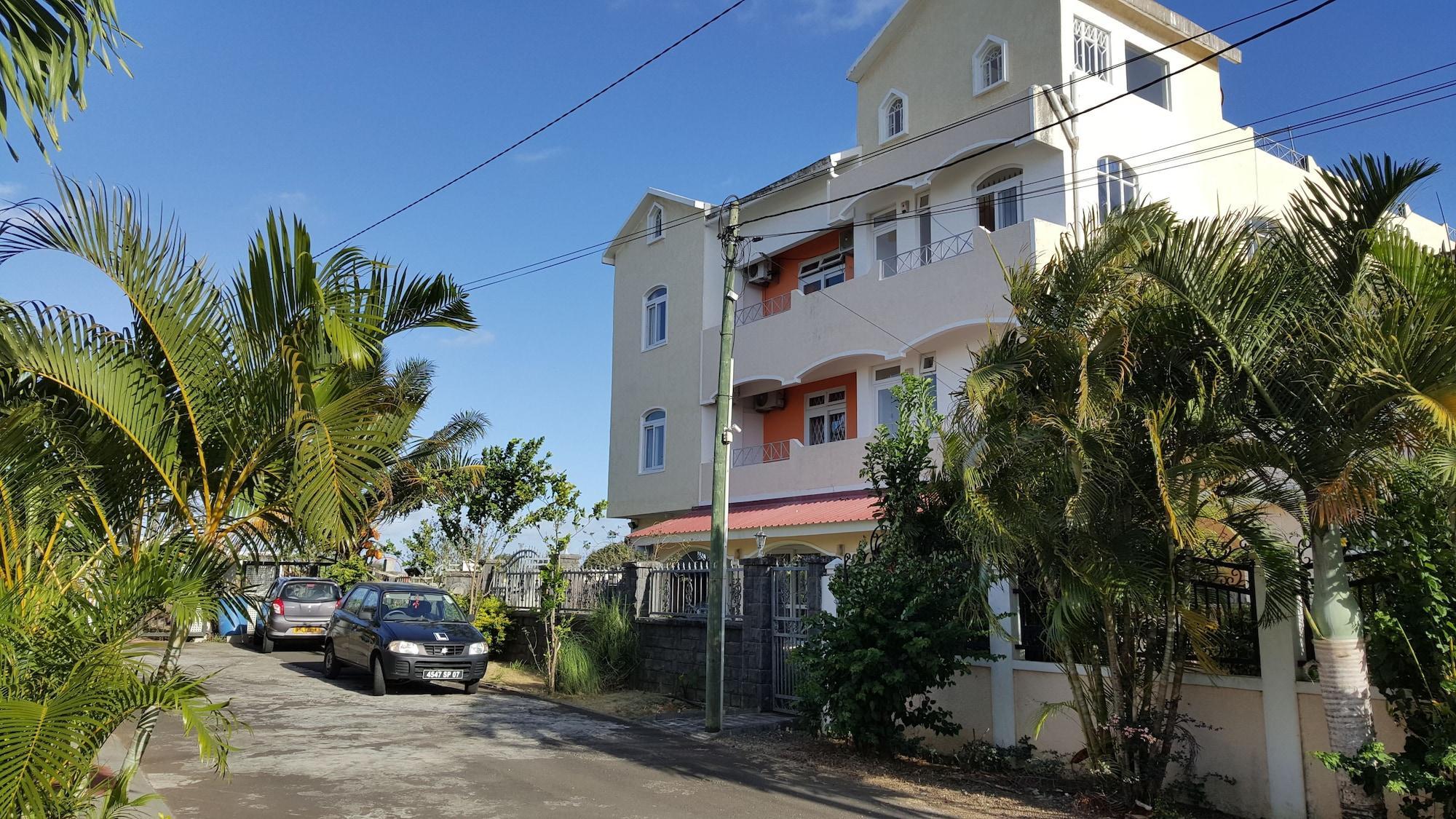 Vista Exterior The Impala Mauritius Holiday Rentals