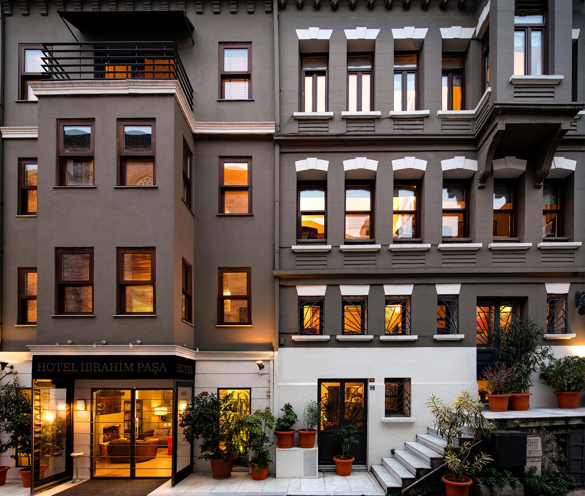 Vista Exterior Hotel Ibrahim Pasha